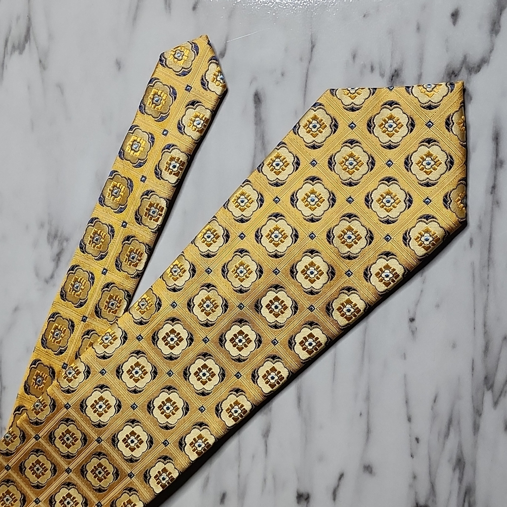 JoS A. Bank 100% Pure Silk Men's Tie